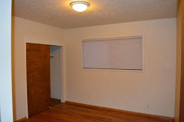 1718 Linton Ave — Photo 33