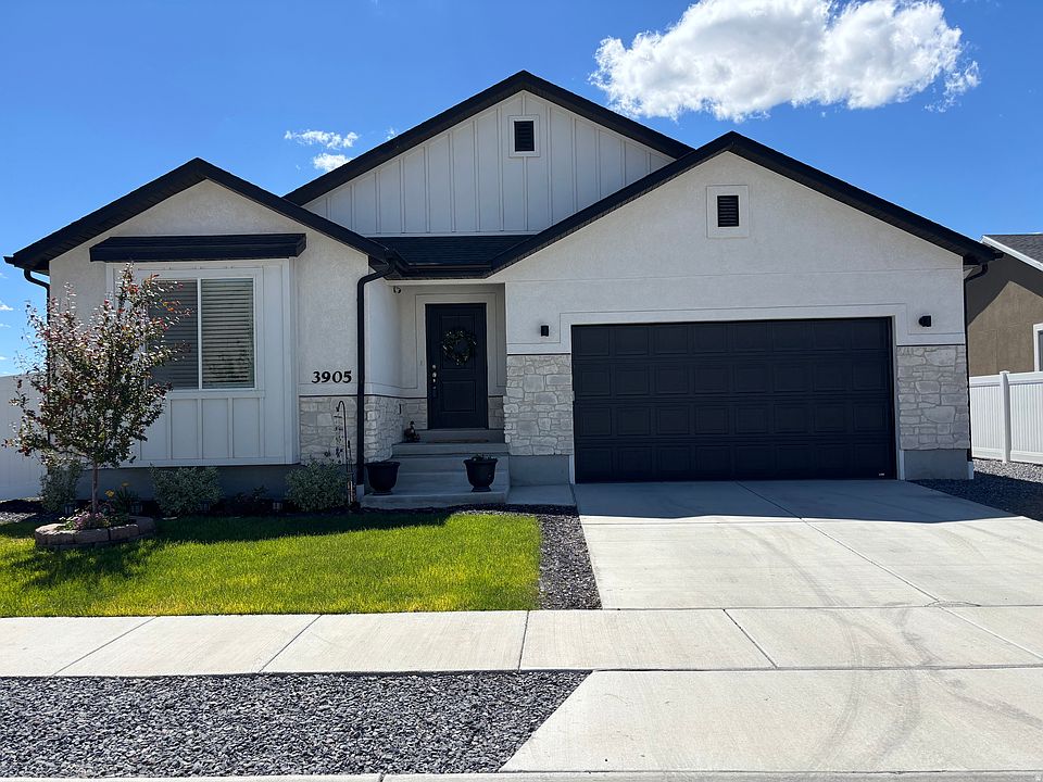 1st image of 3905 N Chapman Dr