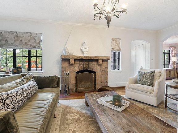 5th image of 1424 Ardsley Pl