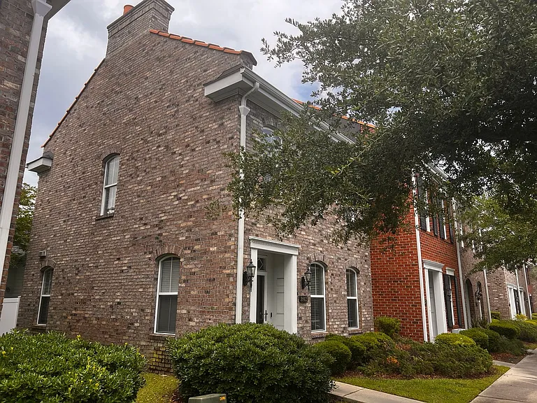 3512 Alexandria Ave — Photo 4
