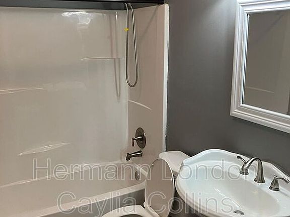 5th image of 8708 Granada Pl