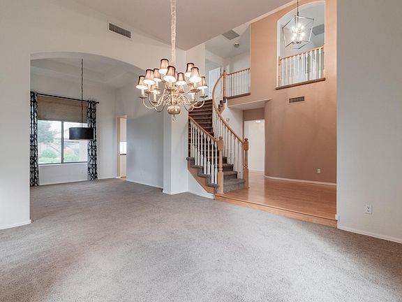 3rd image of 1816 W Canary Way