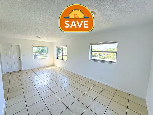432 NW 42nd St #4 Photo 1