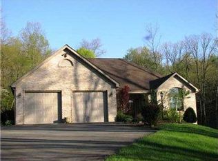 221 Shaw Ct, New Alexandria, PA