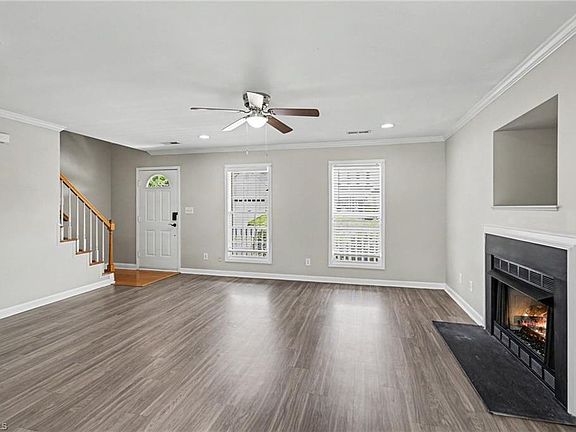 5th image of 698 Retford Park Ln