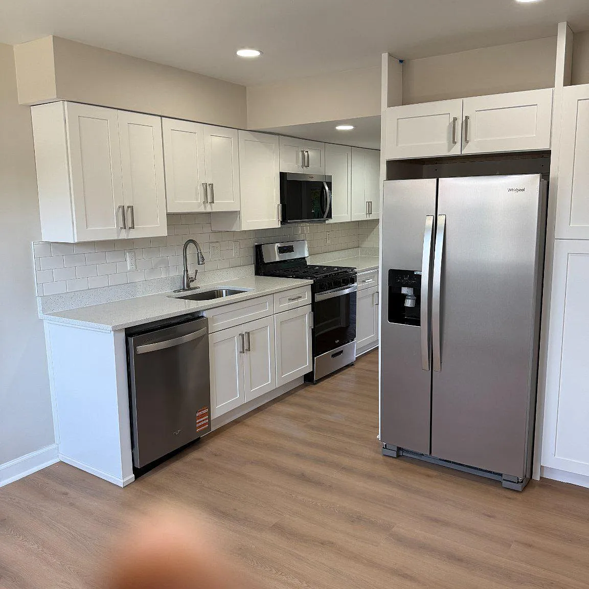 3 bed, 2.5 bath, 1638 sqft, $2,700 — Photo 2