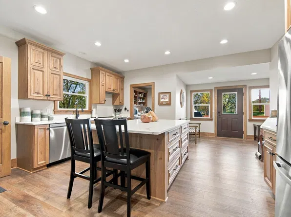 2563 122nd St, Plato, MN 55370