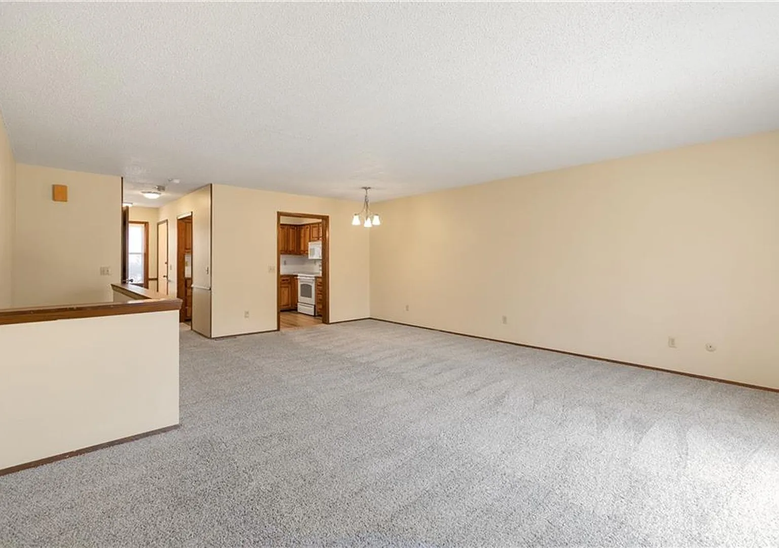 Bella Vista Townhome with POA Amenities & Maintenance-Free Living — Photo 4