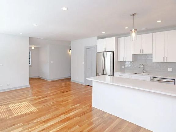 2nd image of 2900 W Logan Blvd #304