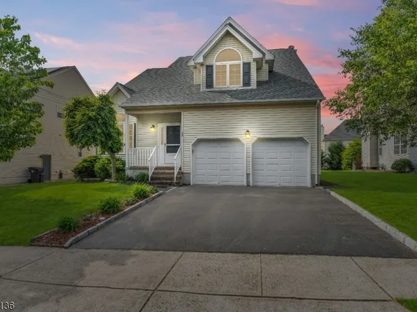 22 Vista Rd, Bridgewater Twp., NJ 08807