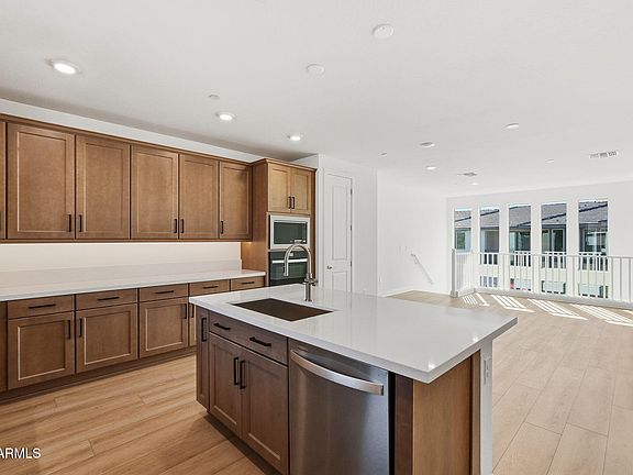 4th image of 2121 W SONORAN DESERT Drive #115