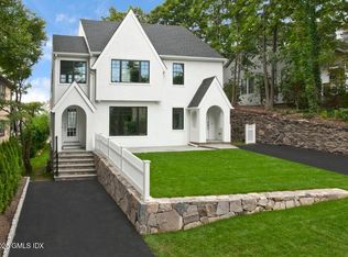 48 Richland Rd #B, Greenwich, CT 06830