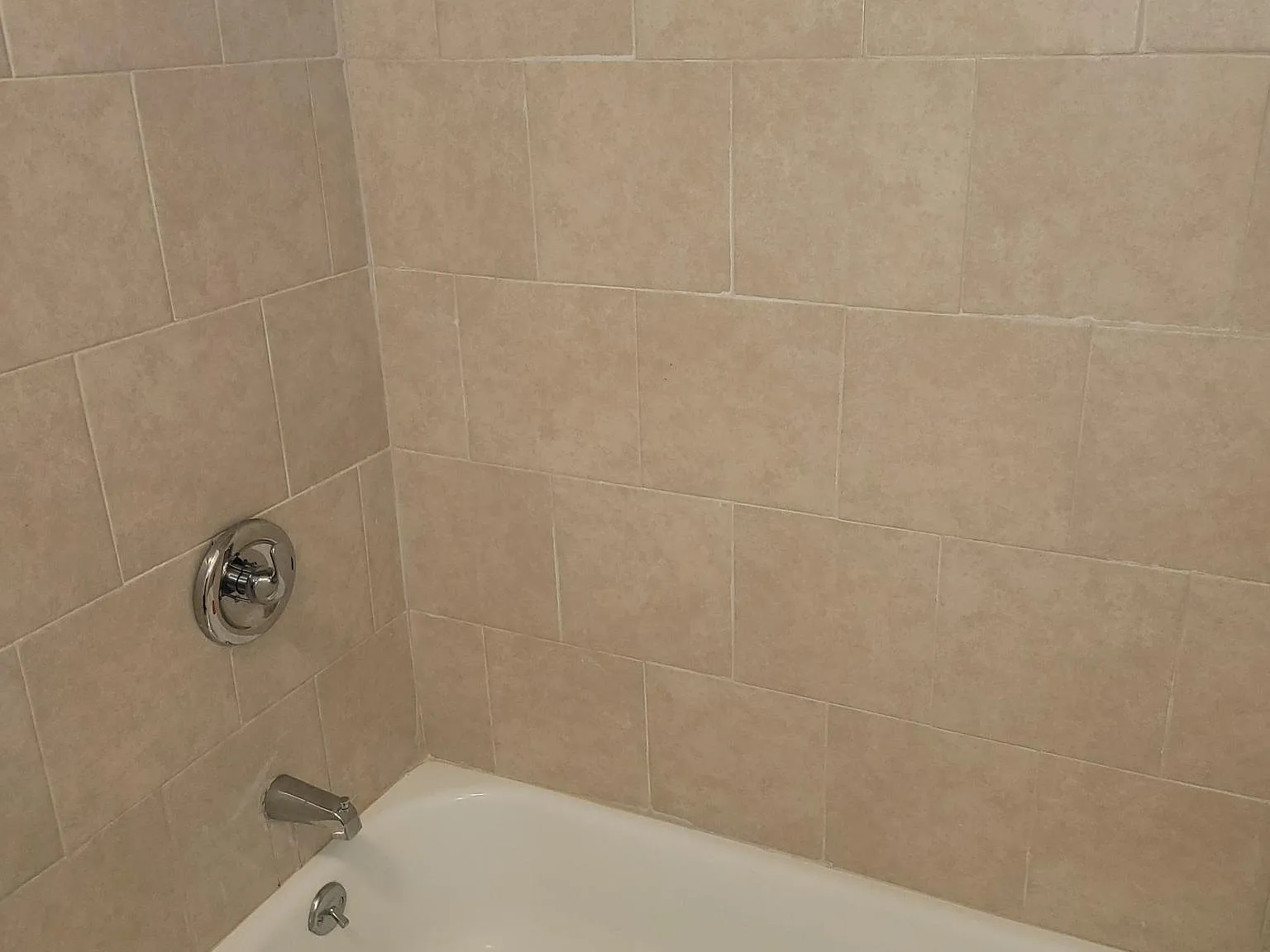 3 bed, $2,800 — Photo 4