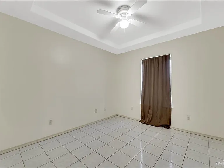 609 Via Sol Dr — Photo 5
