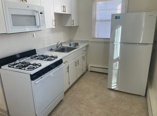 84 Prospect St APT 3, Pawtucket, RI 02860