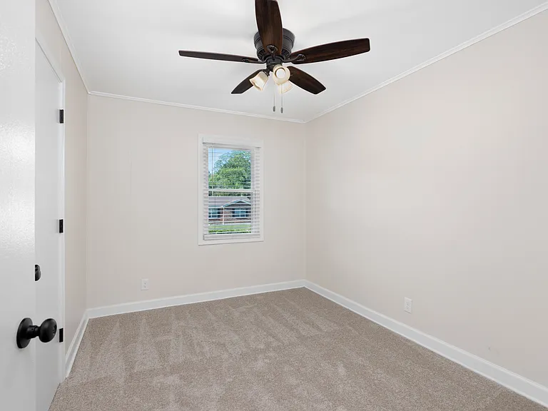 153 Seven Pines Dr — Photo 8
