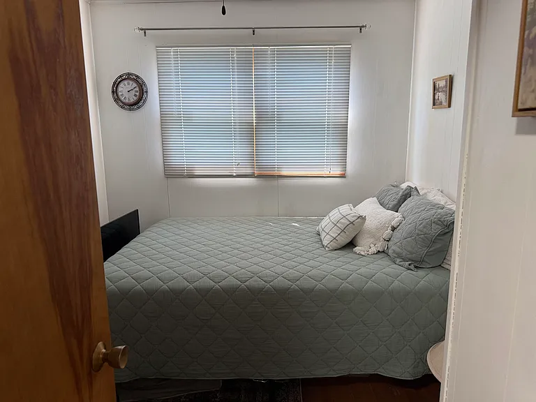 2207 Anna Ave — Photo 9