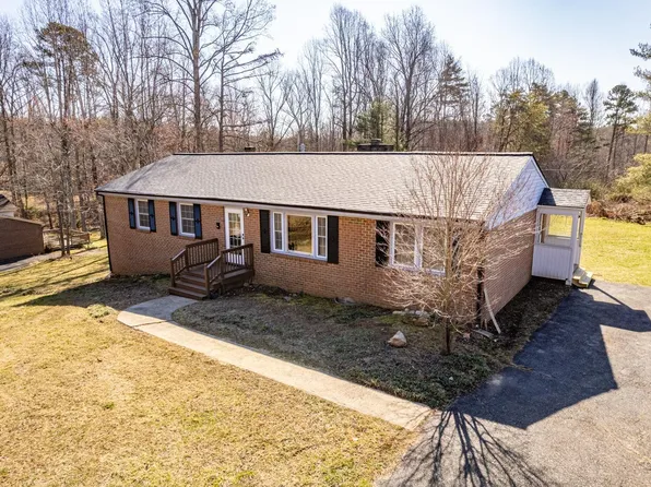 180 Richwood Estates Rd, Appomattox, VA 24522