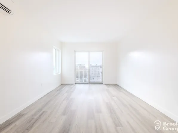 101-19 Rockaway Beach Avenue image 3 of 35