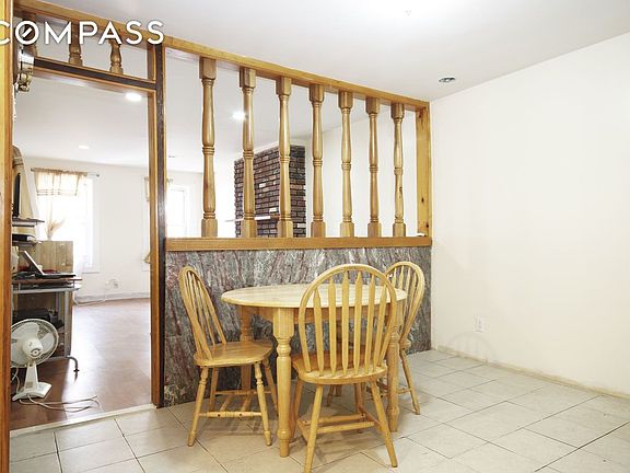 4th image of 215 Lee Ave