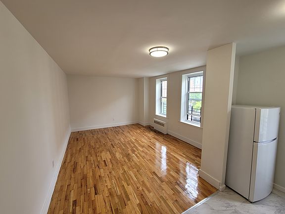 3rd image of 1250 Grand Concourse APT 4B