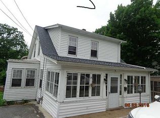 16 Sunset Ave, North Providence, RI 02911