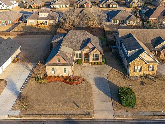 2nd image of 17536 Windermere Dr