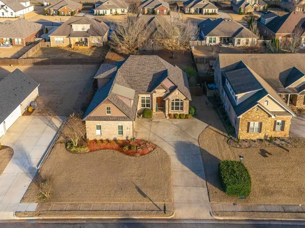 17536 Windermere Dr, Athens, AL 35611