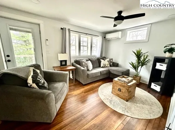 494 Hamilton Street, West Jefferson, NC 28694