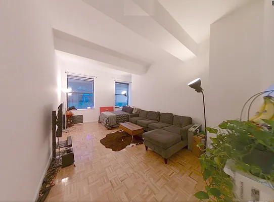Rented by NY Living Solutions | media 32
