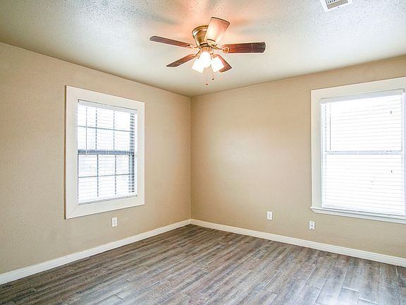 5th image of 3606 Amelia Dr