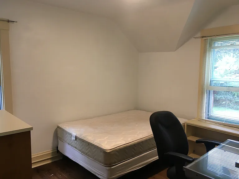 107 Elmwood Ave — Photo 11