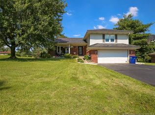 9020 Newberry Rd, Sellersburg, IN 47172