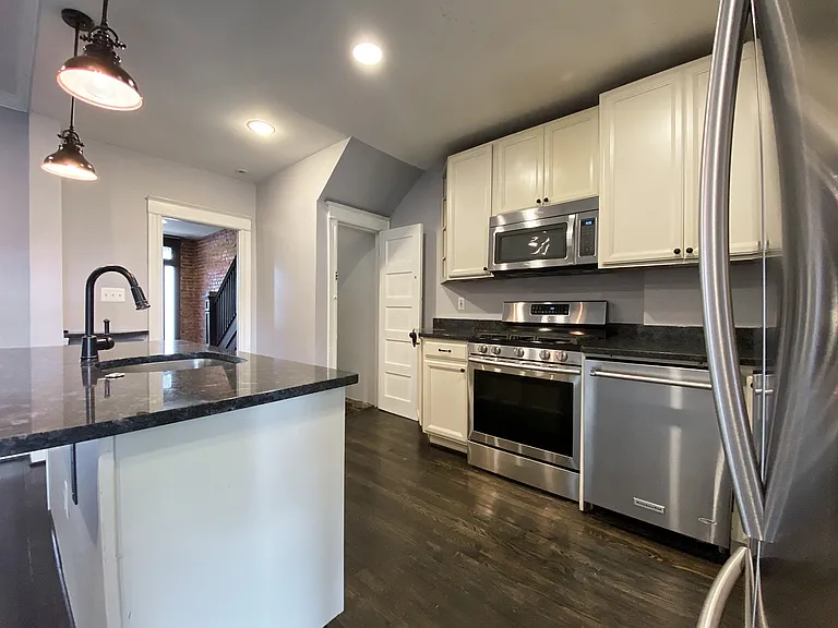 2519 N Capitol St NE — Photo 9