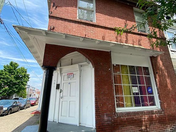 3rd image of 501 E 9th St
