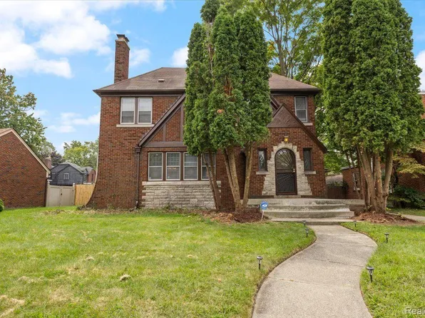 18635 Bretton Dr, Detroit, MI 48223