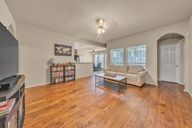 photo property thumbnail