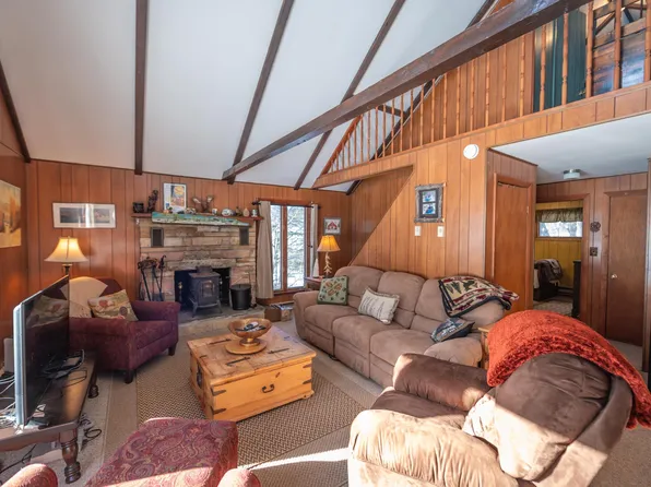 22 Riverside Drive, Wilmington, VT 05363