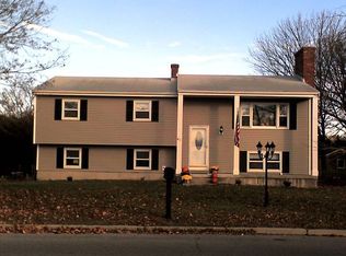 41 Annawamscutt Dr, Bristol, RI 02809