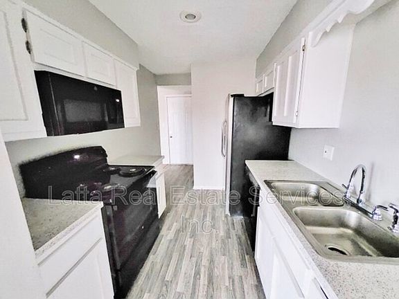 5th image of 118 N Crawford St