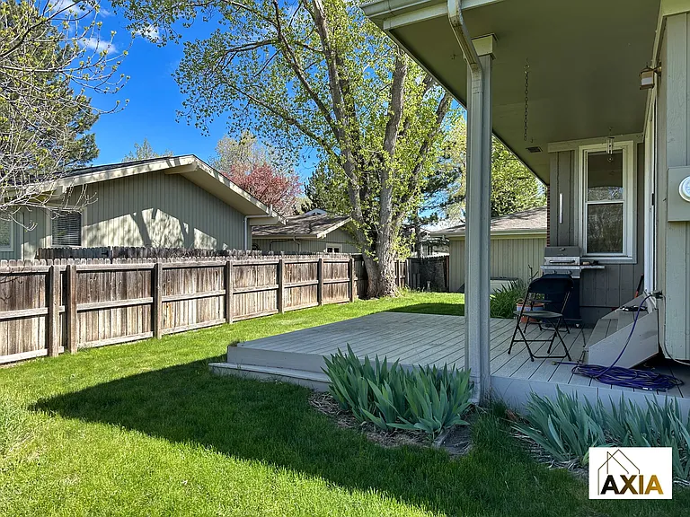 2545 Juniper Ave — Photo 14