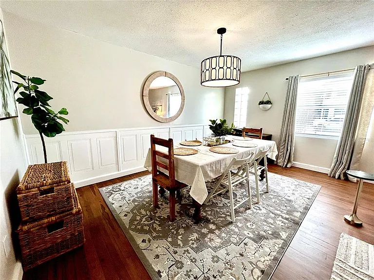 265 W Bay Ave — Photo 12