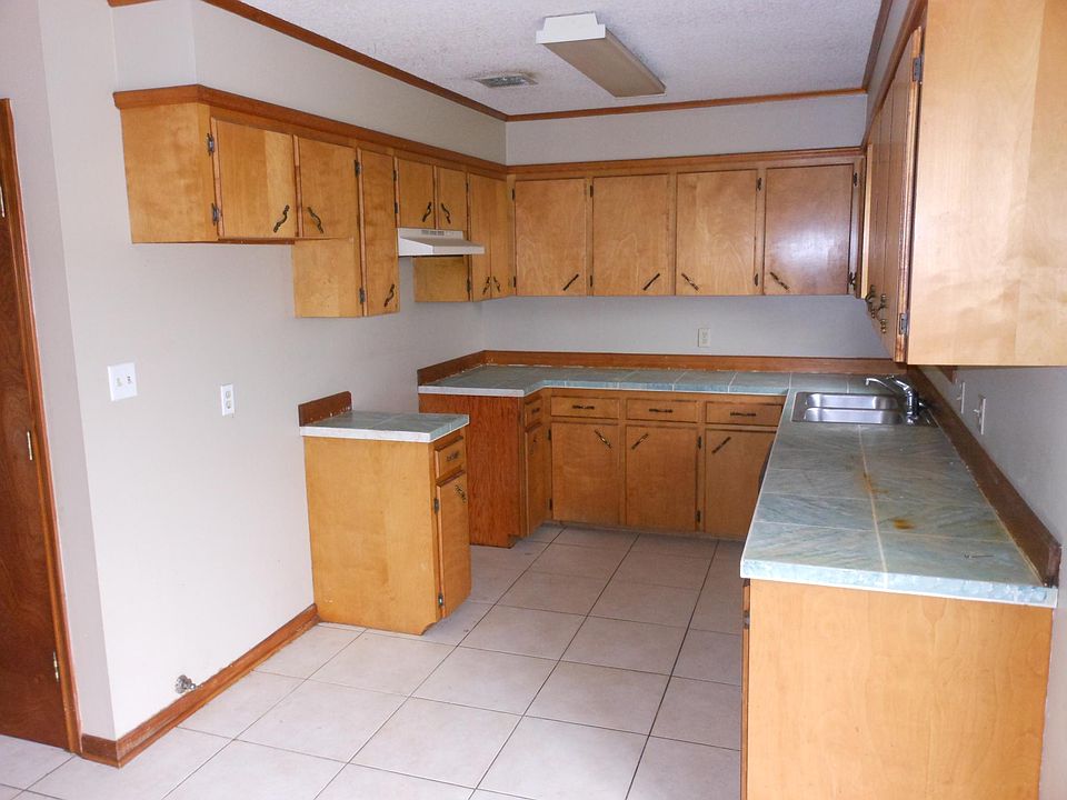 Kitchen with or without appliances.