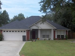 456 Edgewater Dr, Midway, GA 31320