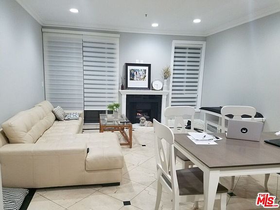 4th image of 500 S Berendo St APT 220