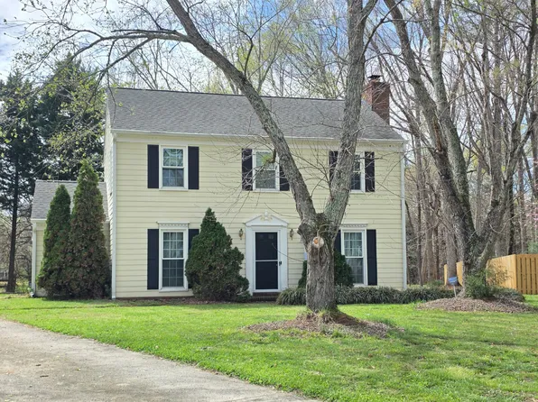 11702 Fernhurst Ln, Charlotte, NC 28277