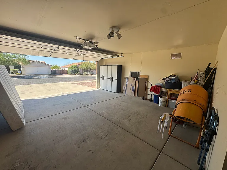 2542 W Brandy Crest Dr — Photo 23