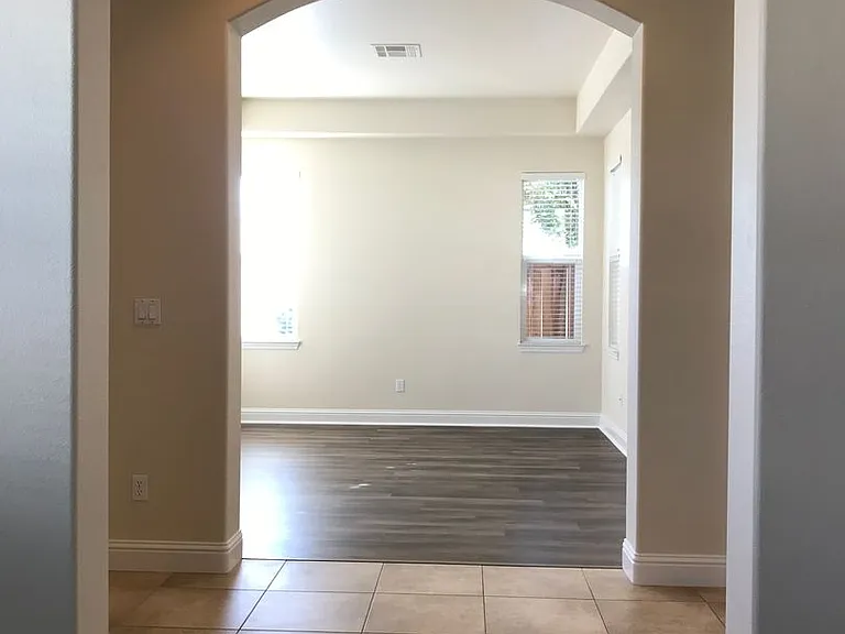 2205 Heavenly View Trl — Photo 11