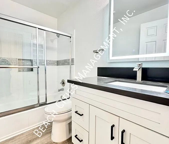 623 Walnut Ave #5 — Photo 12