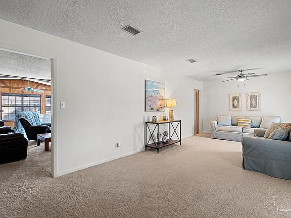 5th image of 7920 La Nain Dr